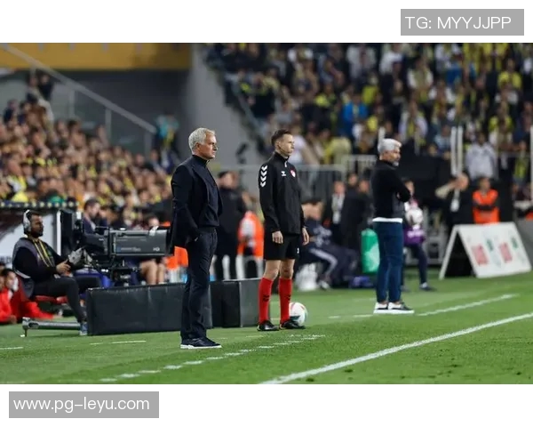 费内巴切向尤文施压要求提高恩内斯里租借报价以达成交易 费内巴切向尤文施压要求提高恩内斯里租借报价以达成交易